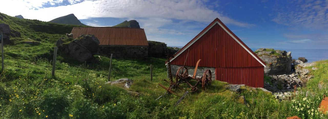 Lofoten Fjord Lodge Saupstad  Exterior photo